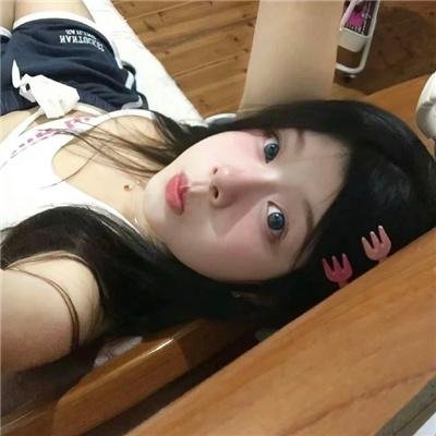 比基尼月亮